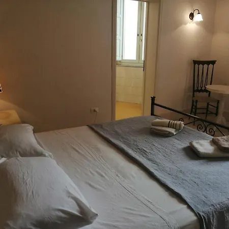 Mamma Mia Prestige בית הארחה